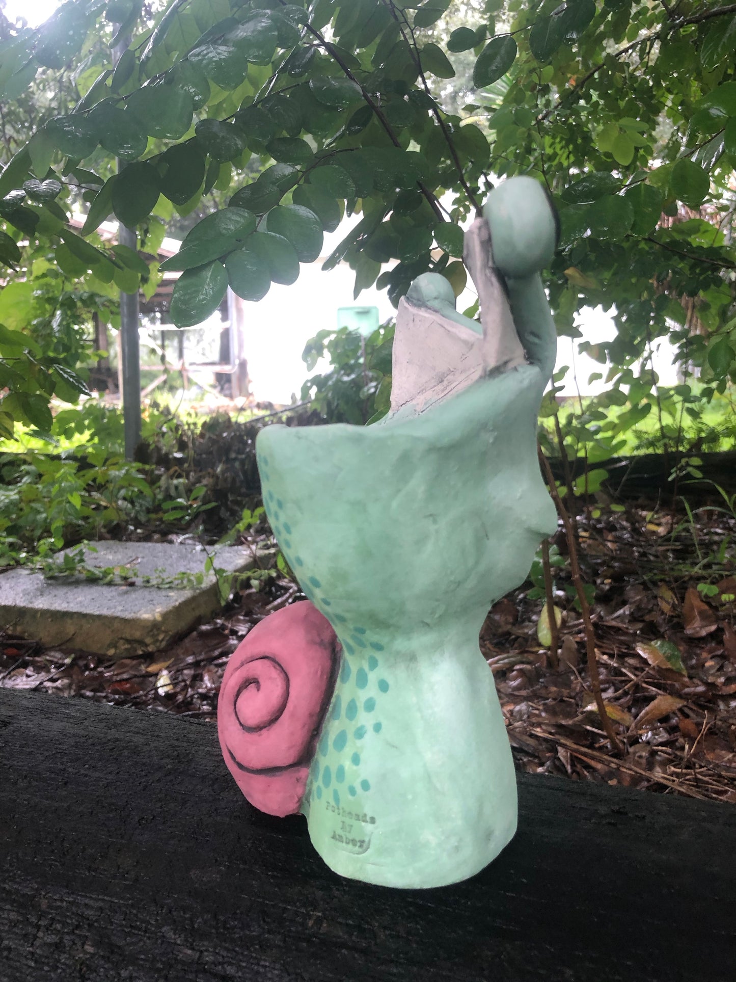 Speedy Snail Succulent Pothead Planter *Whole Sale Only*